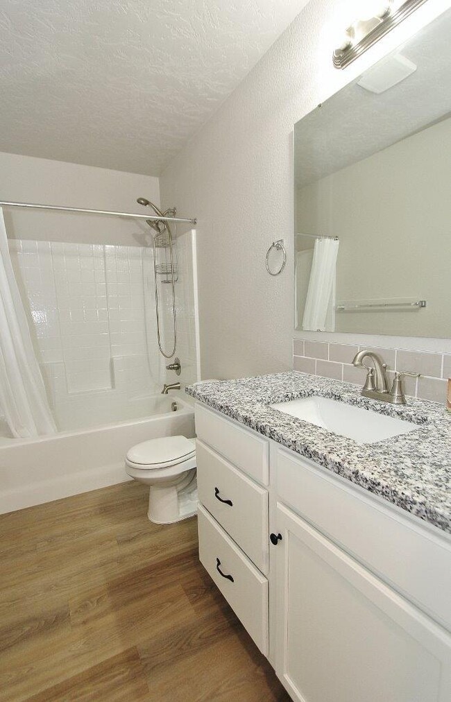 Building Photo - 496 N Tessa Ln