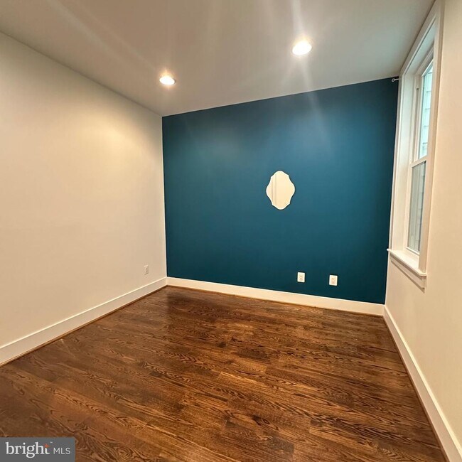 Building Photo - 1478 Harvard St NW