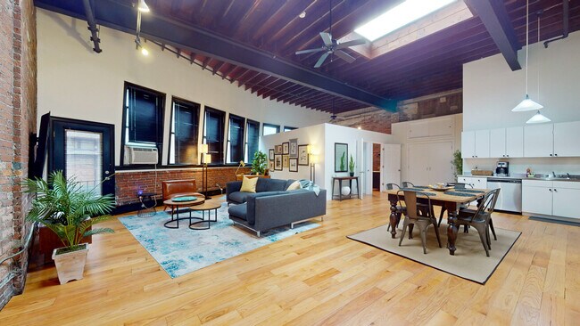 Building Photo - 19 Stanhope St