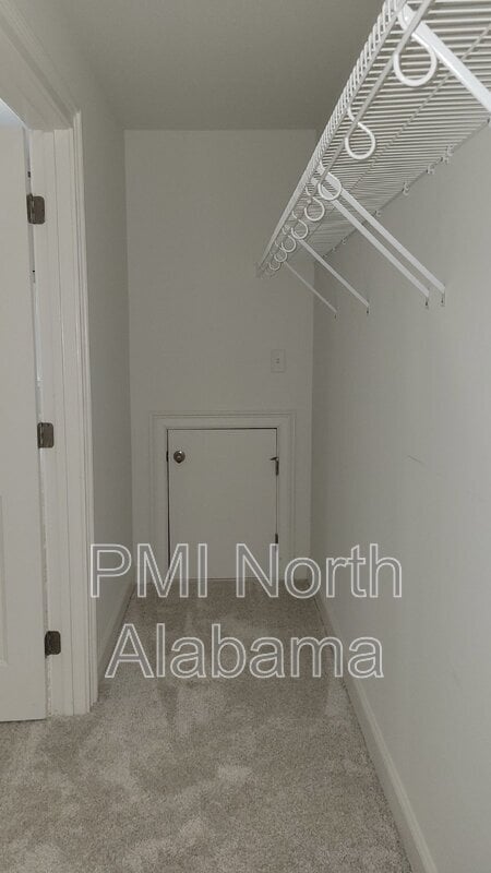 Building Photo - 130 Creekmound Dr
