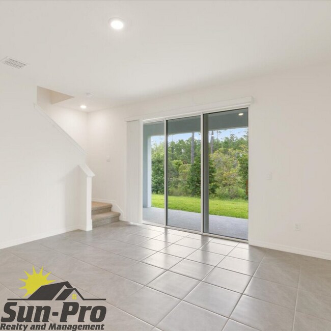 Building Photo - 113 Maya Wy