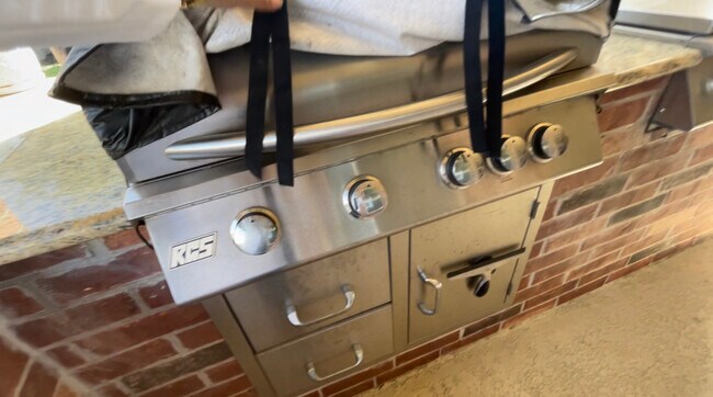 Building Photo - 12643 Jamestown Crossing Ln