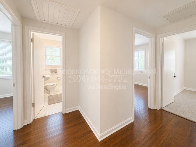 Building Photo - 1230 Lechlade St