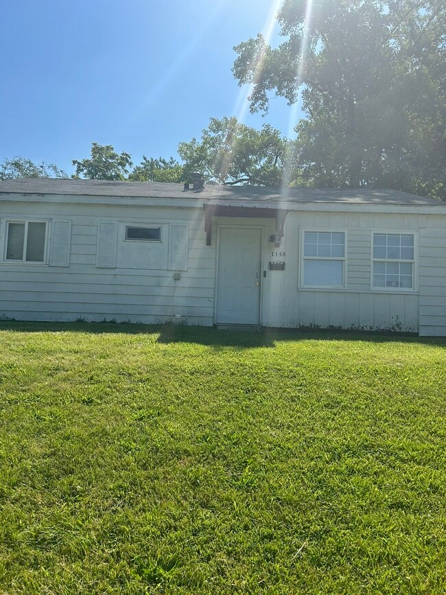 Building Photo - Why Rent when you could Own for less