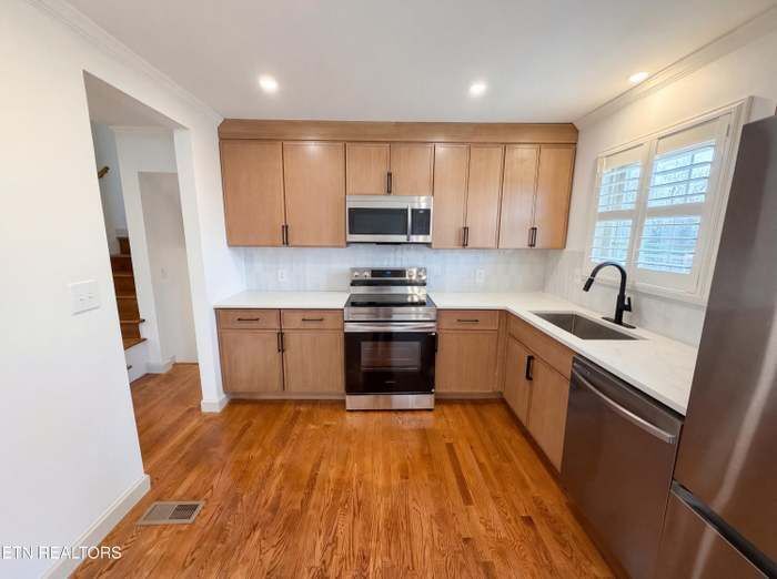 Building Photo - 8717 Kildare Dr NW