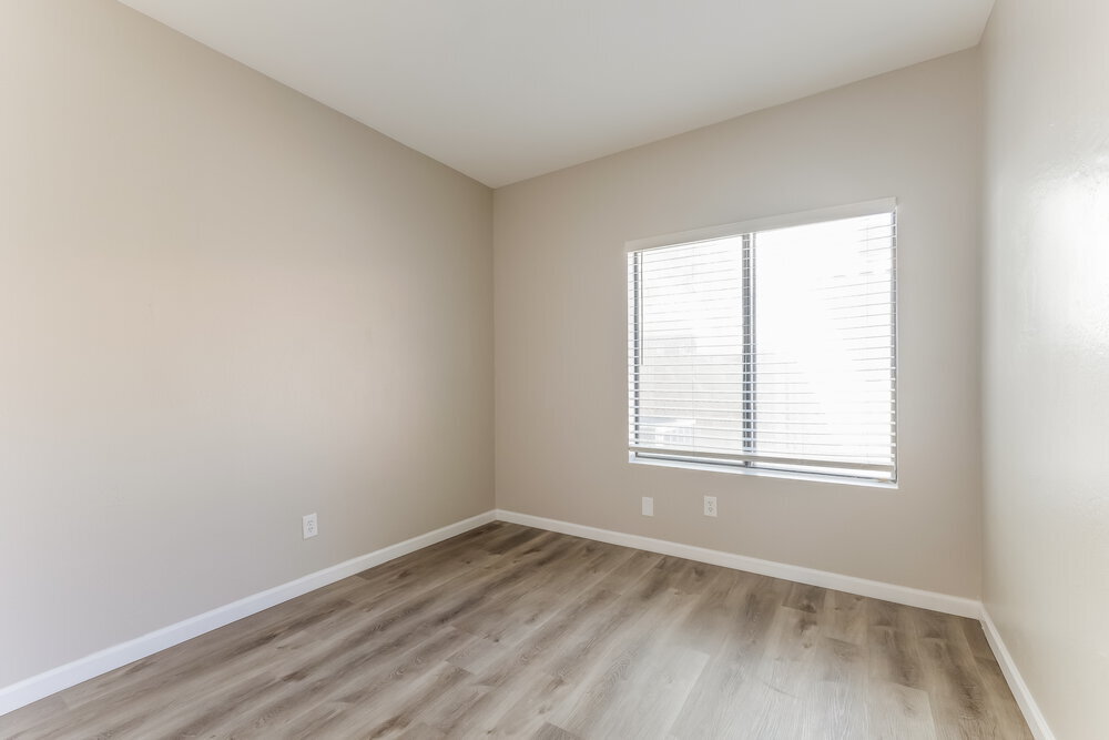 Building Photo - 25 W Gary Ave