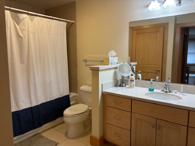 Building Photo - 360 W Washington Ave