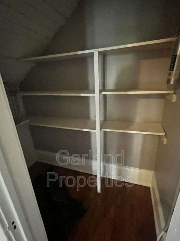 Building Photo - 833 Wasena Ave SW