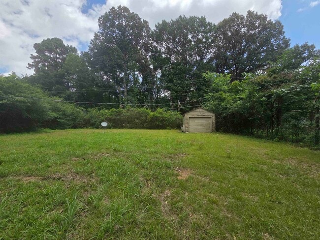 Building Photo - 4062 Shirley Dr