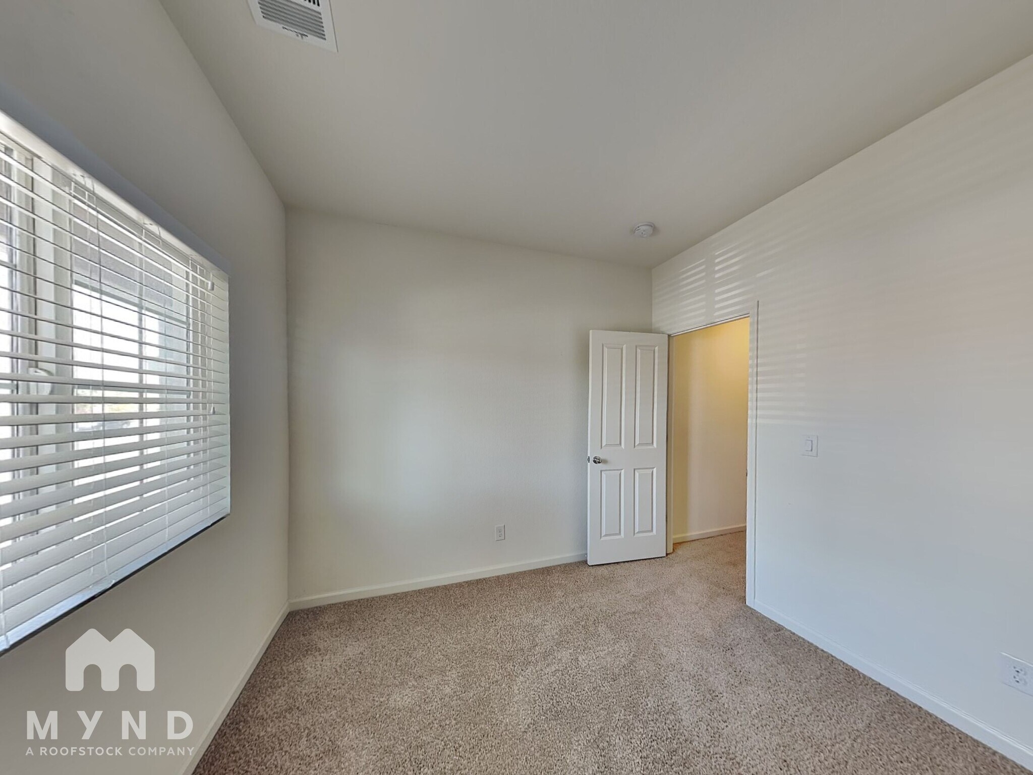 Building Photo - 14320 Loyola Dr