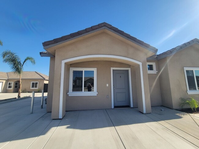 Building Photo - 8316 Grandy St