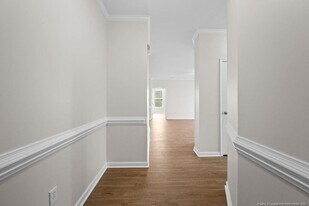 Building Photo - 1329 Kershaw Loop