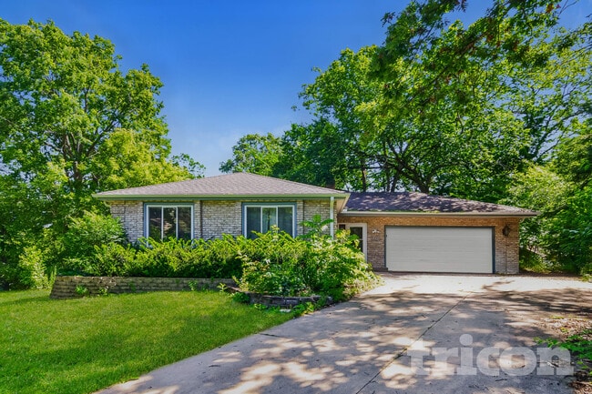 Building Photo - 1235 Wilderness Park Cir