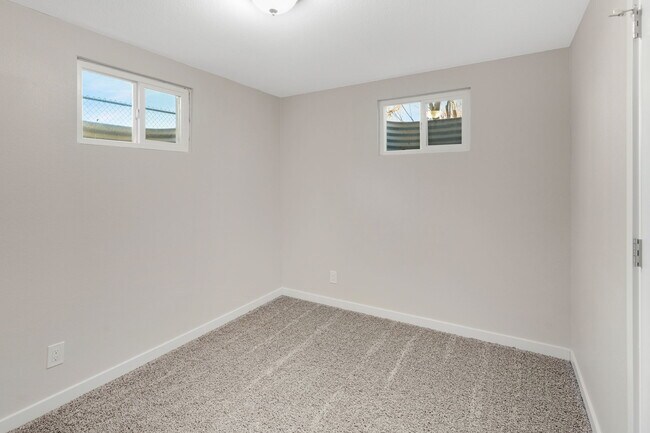 Building Photo - 3919 Tennyson Ave