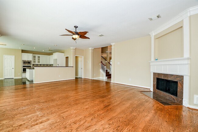 Building Photo - 12307 S Shadow Cove Dr