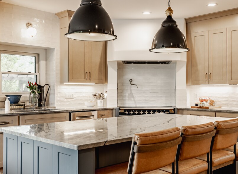 Building Photo - 1820 N 1100 E