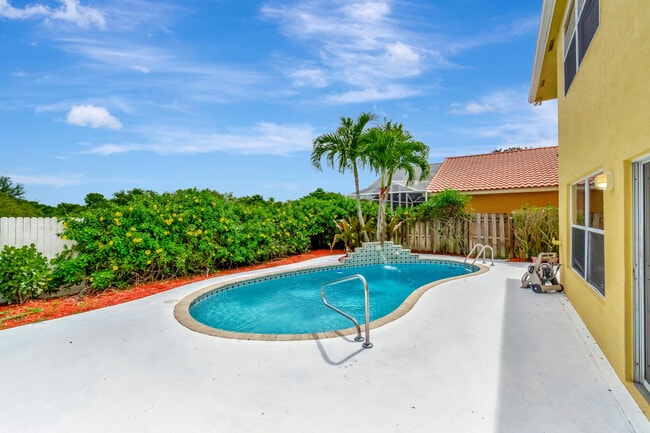 Building Photo - 8895 Sonoma Lake Blvd