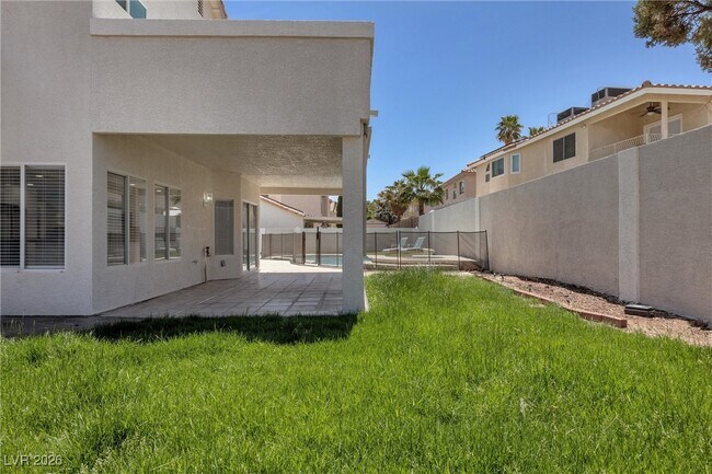 Building Photo - 265 Via Malorca St