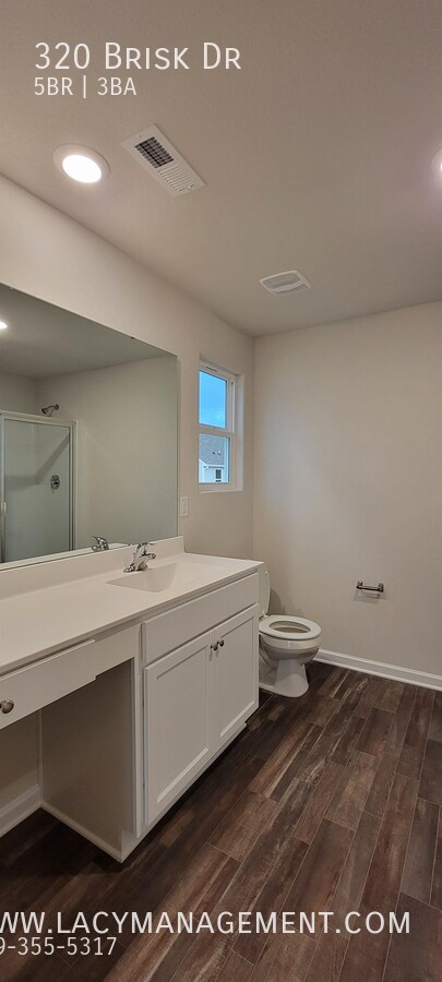 Building Photo - 320 Brisk Dr