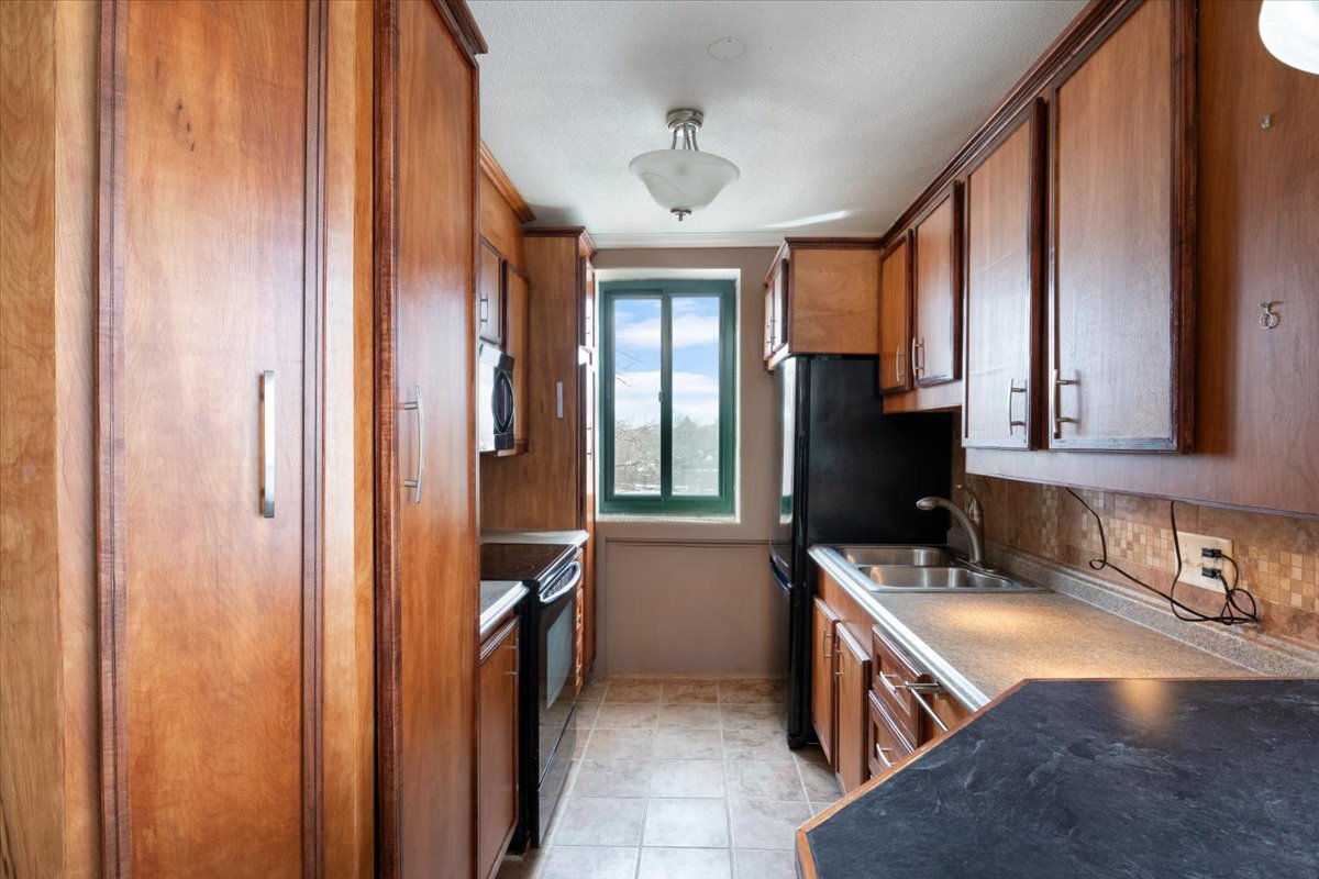 Building Photo - 150 Rumford Ave