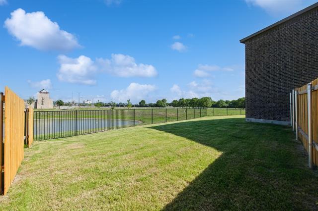 Building Photo - 601 Brookside Dr