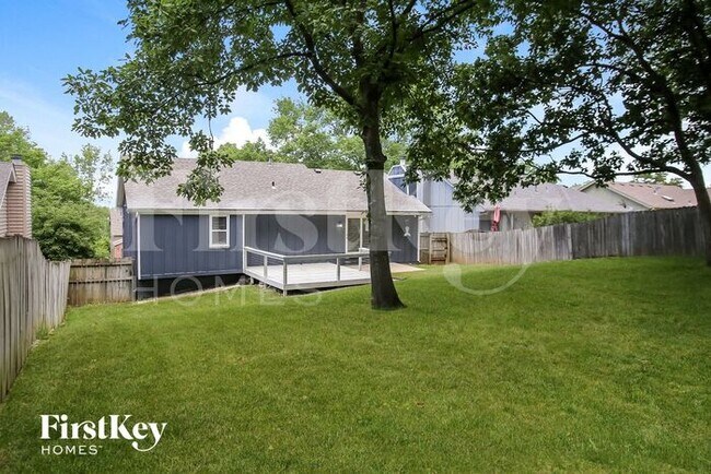 Building Photo - 8033 N Everton Ave