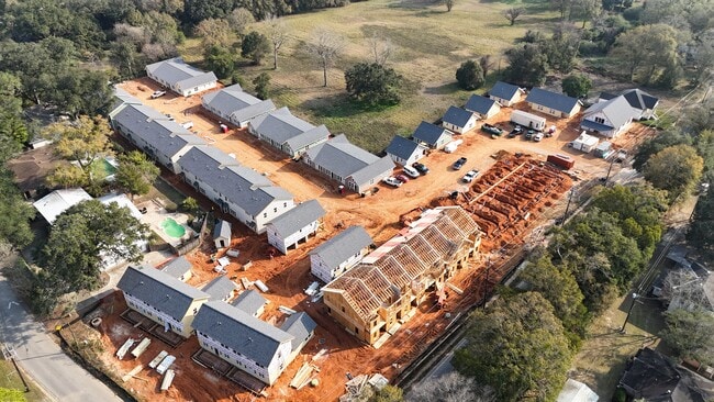 Building Photo - The Cottages at Ashland Park