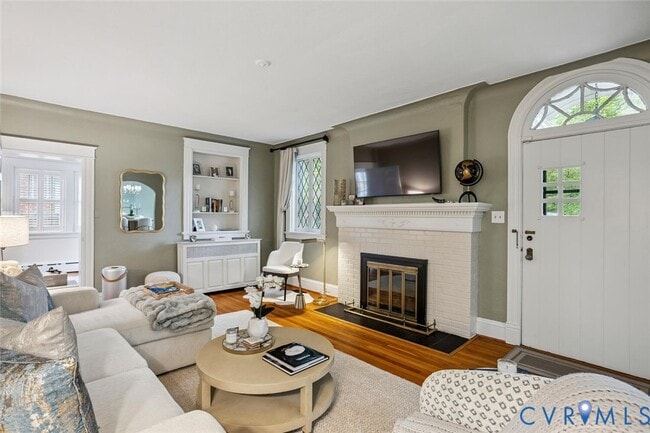 Building Photo - 4323 Fauquier Ave