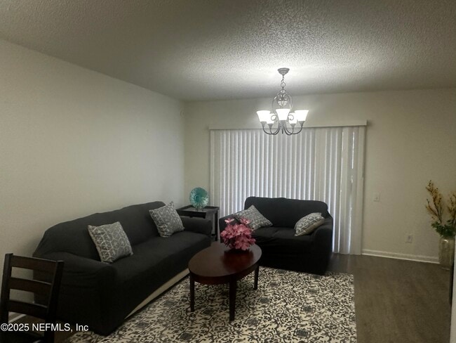Building Photo - 12311 Kensington Lakes Dr