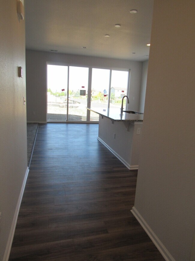 Building Photo - Corner lot home in Highly Desirable Reunion
