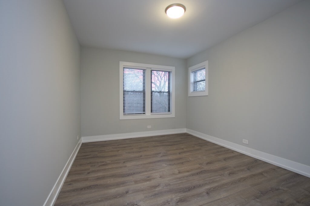 Building Photo - 1133 Maple Ave