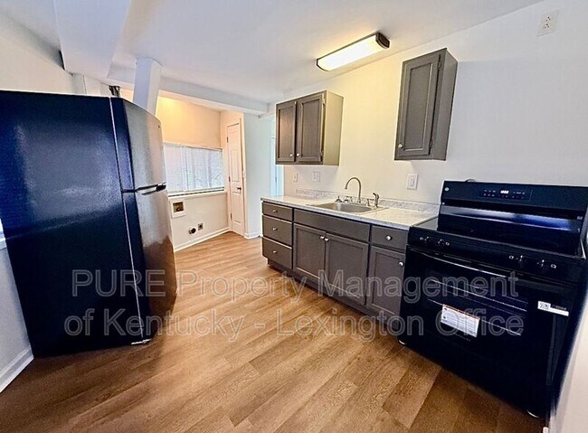 Building Photo - 430 Mt Tabor Rd