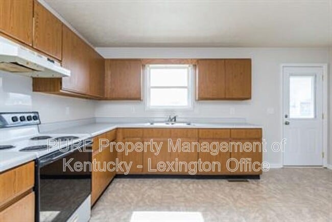 Building Photo - 308 Pigeon Ct