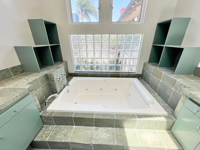 Building Photo - Pristine 3 Bedroom Craftsman House in Belm...