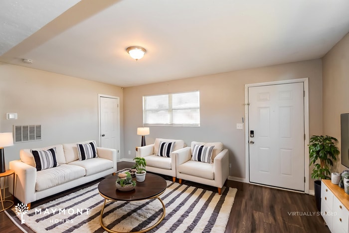 Building Photo - 6916 Jack Horner Ln