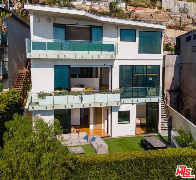 Building Photo - 17816 Porto Marina Way