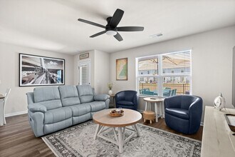 Building Photo - 332 Bayou Loop
