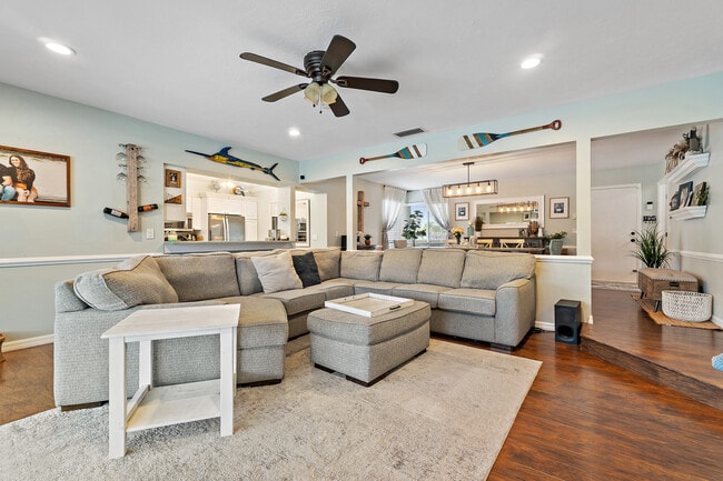 Building Photo - 9674 Dogwood Ave