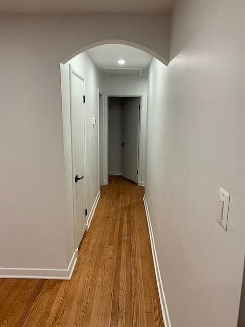 Building Photo - 9609 Montgomery Dr