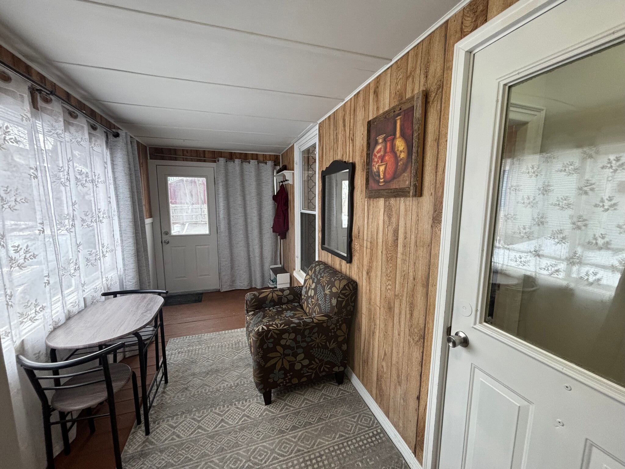 Building Photo - 38 Fern St