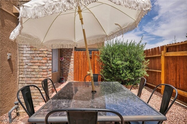 Building Photo - 1453 Santa Anita Dr