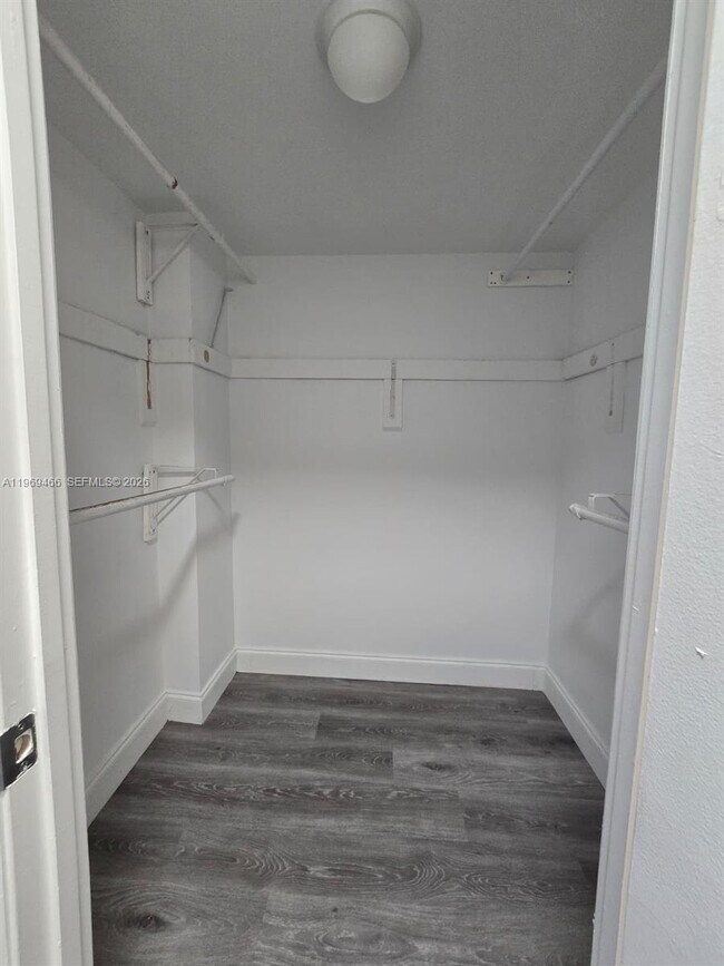 Building Photo - 6500 Cypress Rd