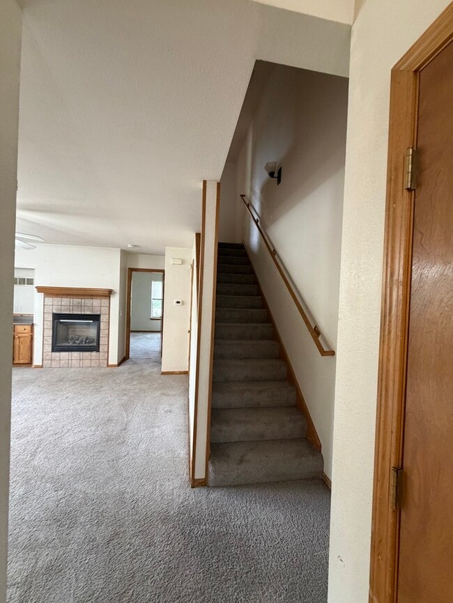 Building Photo - 2105 S 5th St