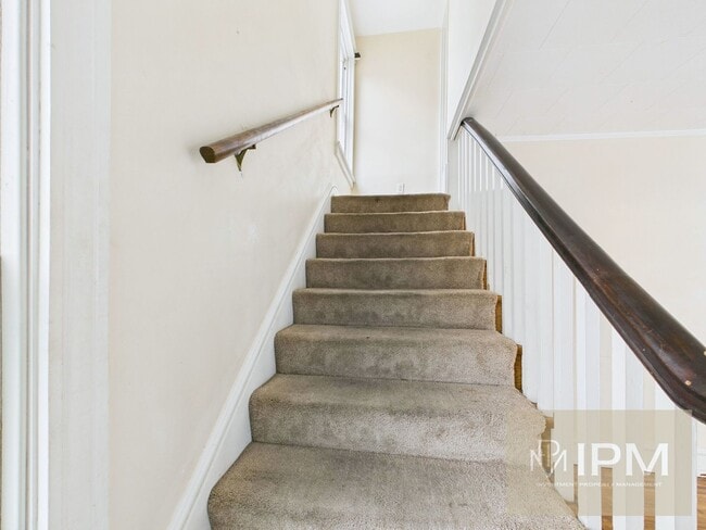 Building Photo - Charming 3 Bedroom, 2 Bath Home in York, Pa!