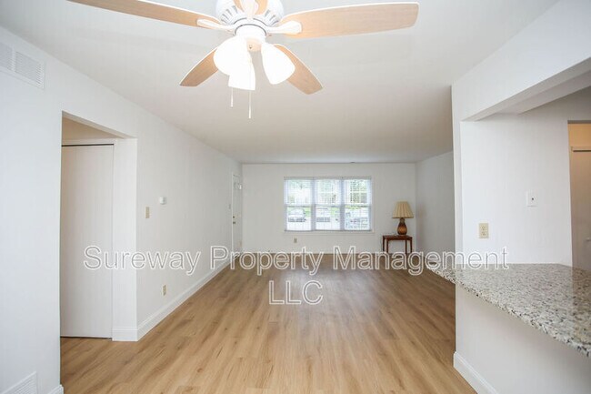 Building Photo - 1801A Sedgefield Dr