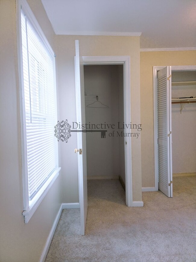 Building Photo - Attention Front Porch Sittin' Lovers- 2 bed 1 bath house in the country in Hazel