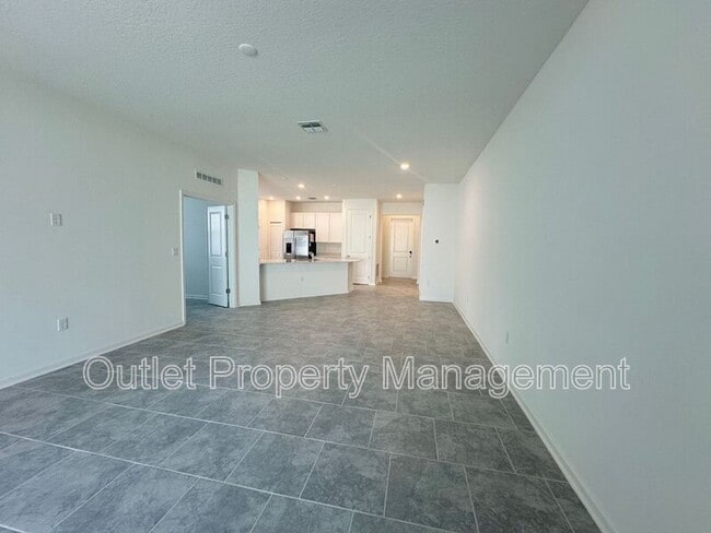 Building Photo - 1359 Peach Crk Dr