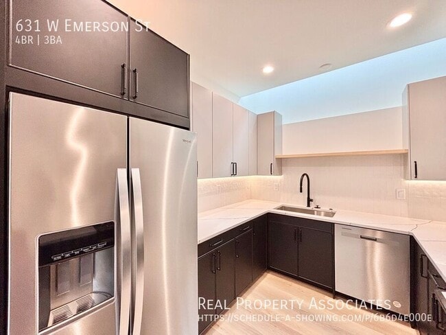 Building Photo - 631 W Emerson St