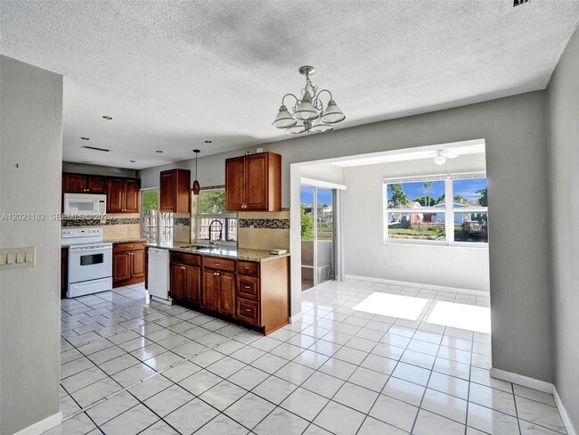 Building Photo - 8550 NW 27th Pl