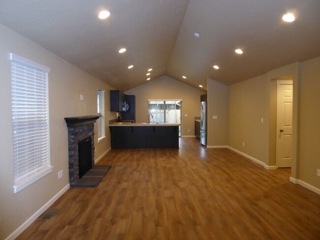 Building Photo - 21190 Capella Pl